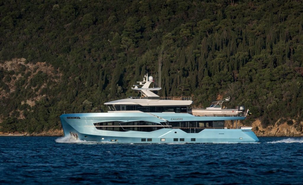 Numarine 32XP Expedition Yacht